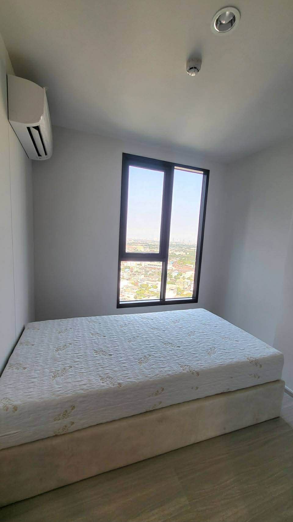 ให้เช่า The Parkland เพชรเกษม 56 ห้องใหม่ กำลัง ตกแต่ง